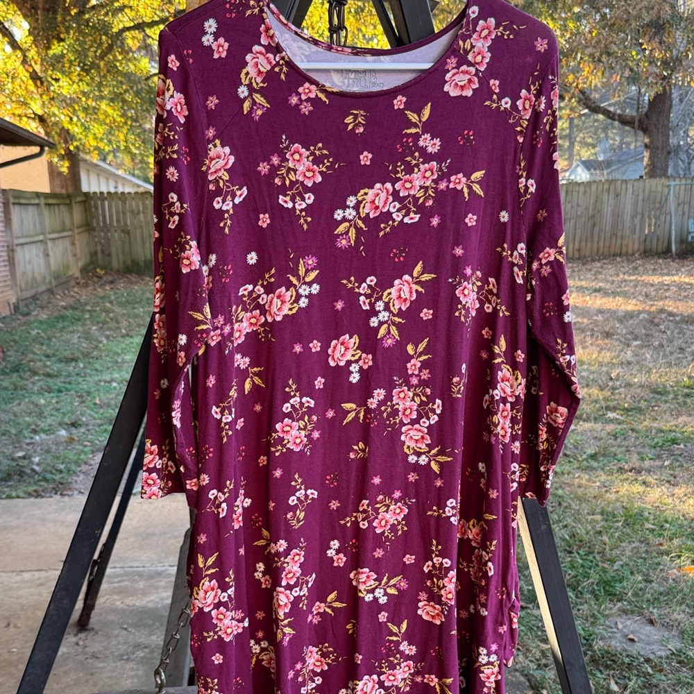 Time and Tru Burgundy Floral Long Sleeve Dress